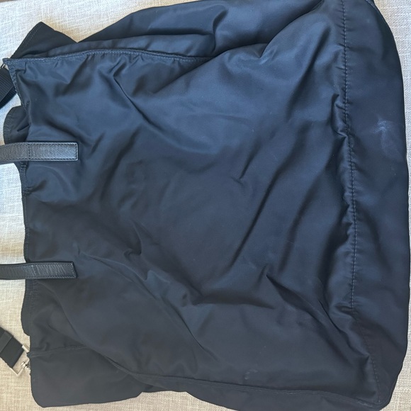Prada totes bag - Picture 2 of 3